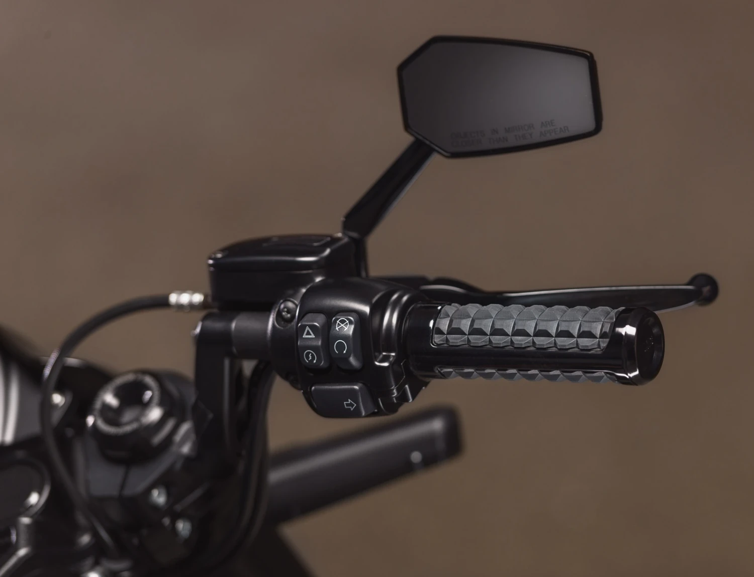 Harley Davidson Dominion Hand Grips Gloss Black – Bild 3